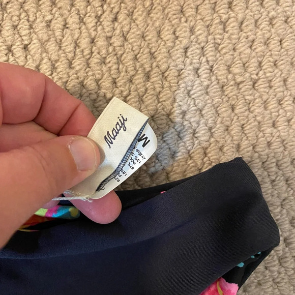 NWT maaji one piece reversible cutout swimsuit medium. Black w/ pink floral - Picture 3 of 7